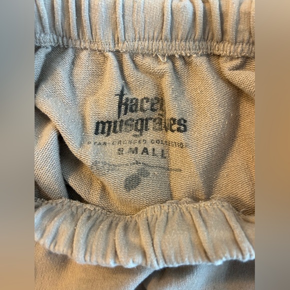 Kacey Musgraves star crossed sweat suit - Picture 5 of 8